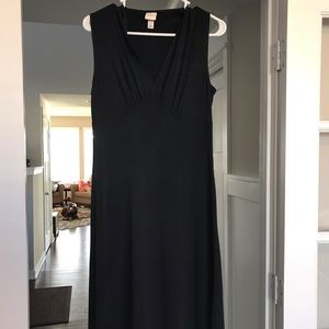 Black midi-length dress